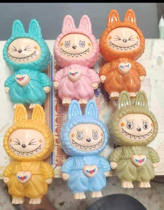 (Low Date ) Labubu Keychain